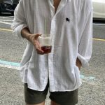 camisa casual masculina de cor sólida, minimalista…